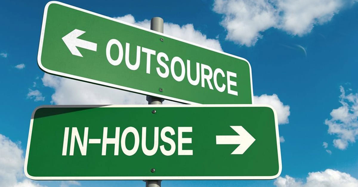 in-house-software-development-vs-outsourcing in-house-software-development-vs-outsourcing
