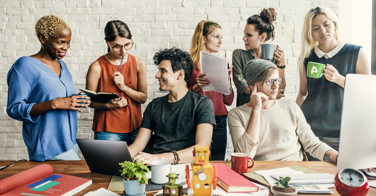 it-outsourcing-pros-and-cons it-outsourcing-pros-and-cons