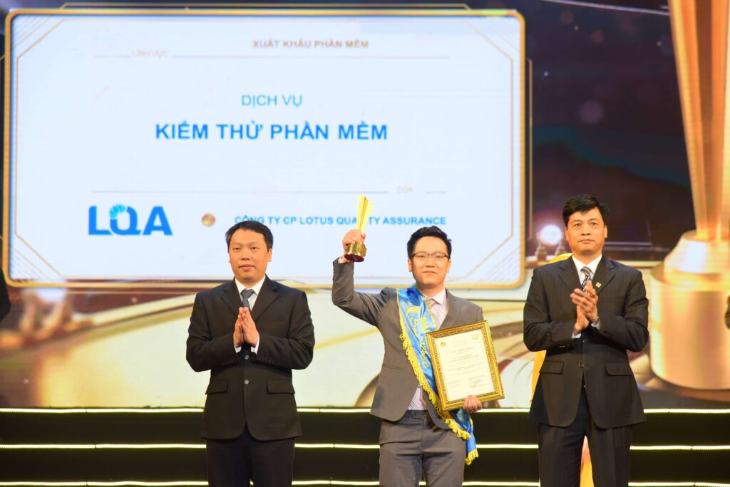 Lotus QA won 2022 Sao Khue award for excellent Software Testing Service